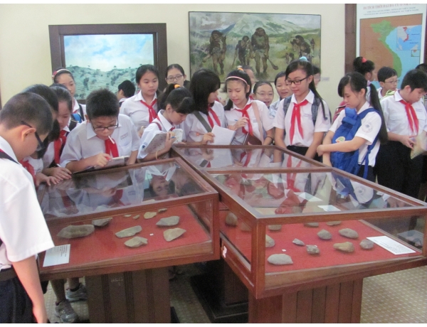 Local pupils at the Museum of Da Nang