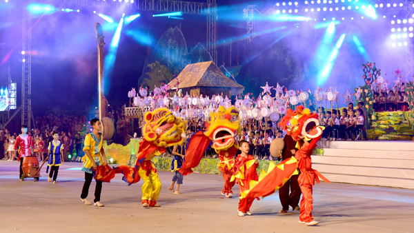 Lion dance