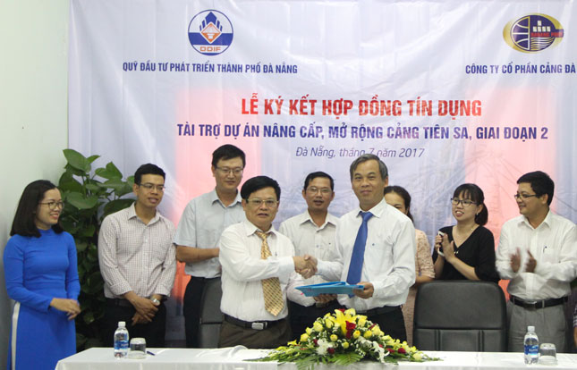 Quỹ Đầu tư phát triển thành phố ký kết hợp đồng với Công ty CP Cảng Đà Nẵng.