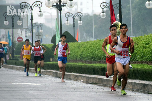 Runners in a previous race