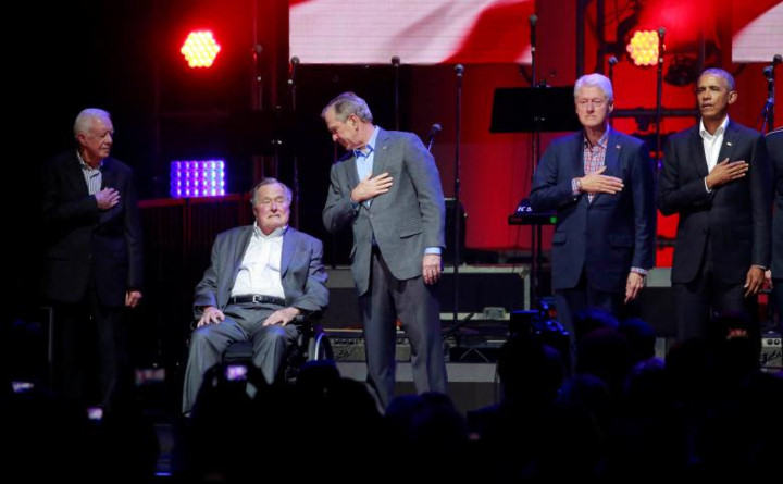 Văn phòng của ông George H.W. Bush thông báo rằng tổ chức này đã gây quỹ được 31 triệu USD từ hơn 80.000 người hảo tâm trong buổi hòa nhạc này.