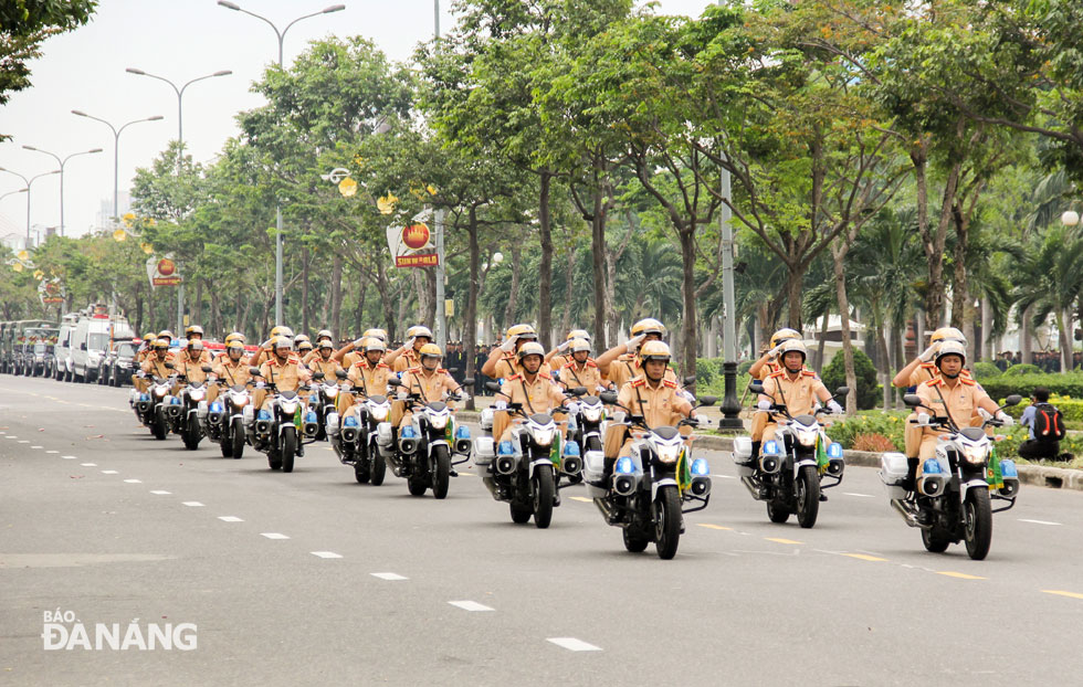  A motorcade of traffic police units