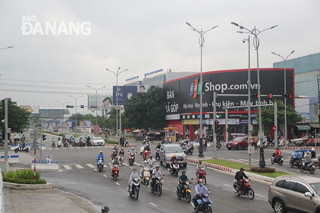Nút giao thông Nguyễn Tri Phương - Nguyễn Văn Linh (địa bàn quận Thanh Khê) là khu vực giao lộ trọng điểm về bảo đảm an ninh trật tự, an toàn giao thông trước và trong sự kiện APEC.