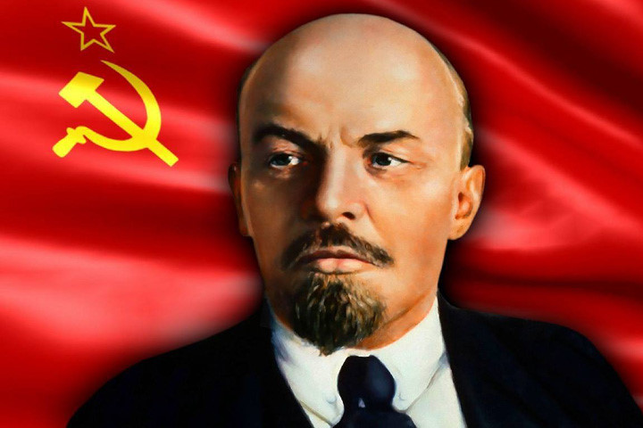 Lenin đóng vai trò đặc biệt quan trọng trong sự thành công của cuộc Cách mạng Tháng Mười Nga năm 1917, mở ra trang sử mới cho nước Nga và thế giới.