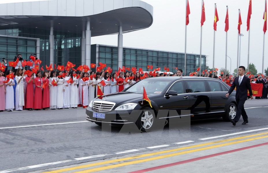 Quang cảnh Lễ đón Tổng Bí thư, Chủ tịch Trung Quốc Tập Cận Bình tại Sân bay Quốc tế Nội Bài, Hà Nội. (Ảnh: Nguyễn Dân/TTXVN)