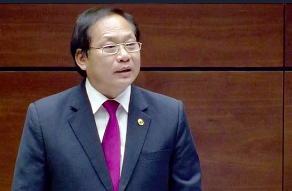 Bộ trưởng Bộ Thông tin và Truyền thông Trương Minh Tuấn đăng đàn làm rõ những vấn đề đại biểu, cử tri quan tâm