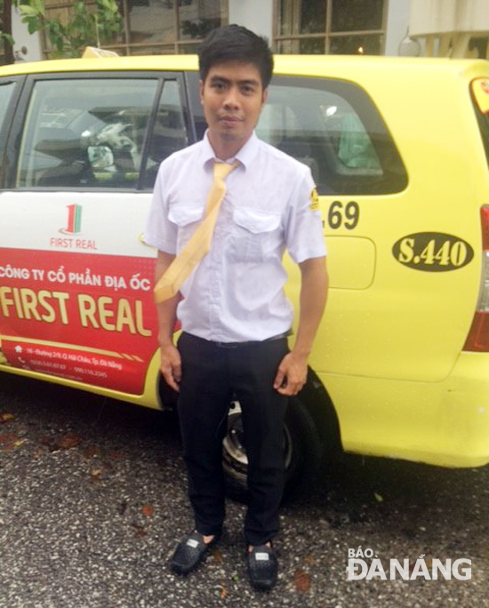 Lái xe Hoàng Sỹ Lương -Taxi Tiên Sa đã không tham tiền để quên của khách hàng