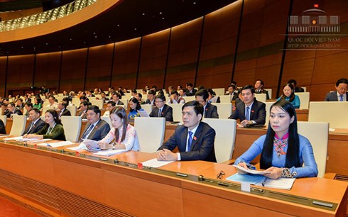 Các đại biểu tại Kỳ họp thứ 4 Quốc hội khóa XIV