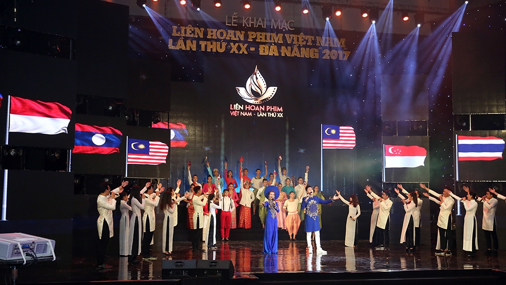 A view of the opening ceremony of the Vietnam Film Festival 2017 in Da Nang city on November 25 (Photo: VGP)