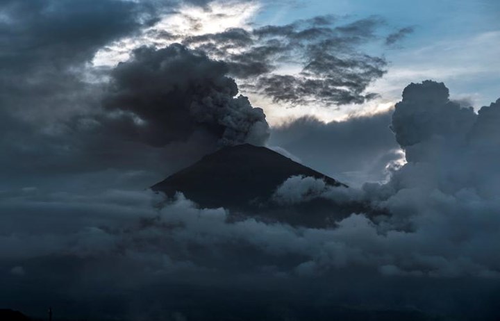 Đợt phun trào năm 1963 của núi lửa Agung từng làm giảm nhiệt độ toàn cầu 0,1 - 0,2 độ C trong một năm.