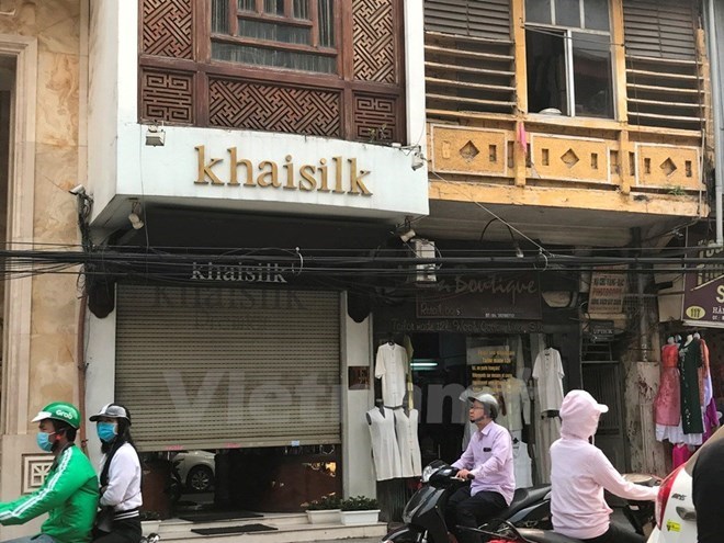 Cửa hàng Khaisilk trên phố Hàng Gai. (Ảnh: Vietnam+)
