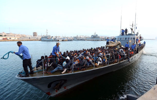 Liên minh châu Âu sẽ tiếp nhận ít nhất 50.000 người tị nạn trực tiếp từ châu Phi, Trung Đông và Thổ Nhĩ Kỳ trong vòng 2 năm tới.		Ảnh: AFP