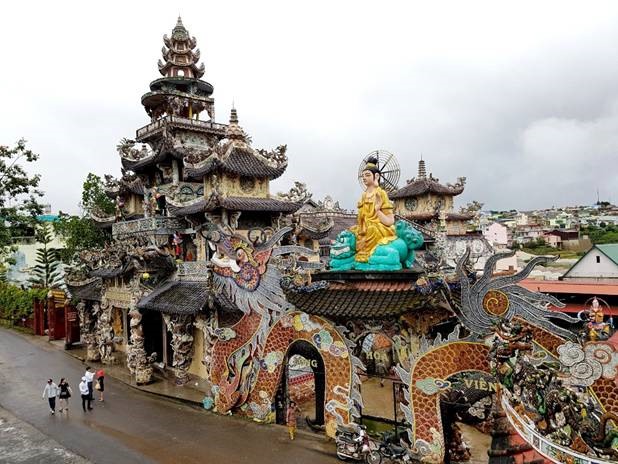 Linh Phước Pagoda, some 12km from Đà Lạt City, is a well-known destination for not only local Buddhist followers, but also tourists. Read more at http://vietnamnews.vn/life-style/419606/vietnamese-bodhisattva-statue-sets-world-record.html#UkDdtVsktwHX2R2o.99