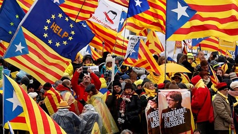 Cuộc khủng hoảng Catalonia là một tình huống chính trị rất hóc búa. Ảnh: Reuters.