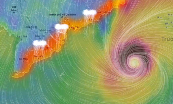 An impression shows how typhoon Tembin causes downpours in Ho Chi Minh City, Vung Tau and other localities in the southern coast.