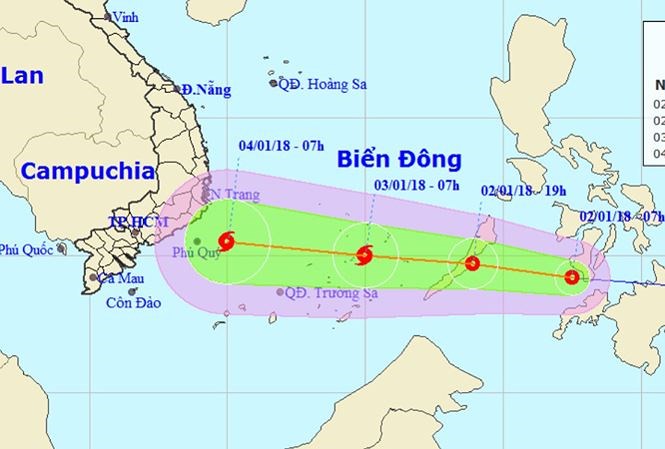 The direction of the tropical low-pressure system. — Photo nchmf.gov.vn Read more at http://vietnamnews.vn/society/420423/tropical-low-pressure-system-heading-to-east-sea.html#rkZDORjY0wcIV5Qz.99