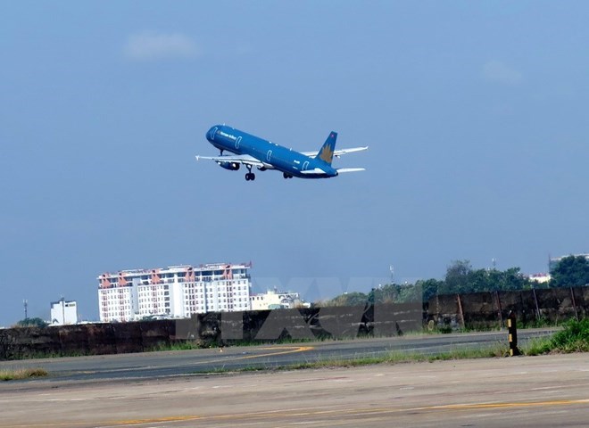 An aircraft takes off from Tan Son Nhat international airport, Ho Chi Minh City (Source: VNA)