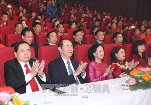 Tối 7-1, tại Hà Nội, Chủ tịch nước Trần Đại Quang dự Chương trình 