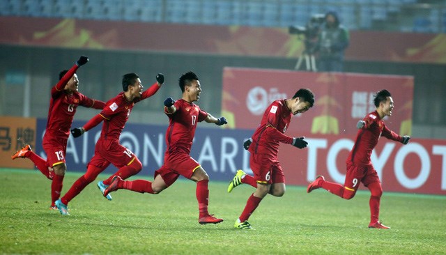 U23 Vietnam footballers after their historic victory (Photo: tuoitre.vn)
