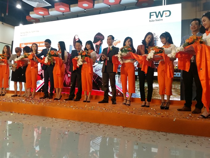 FWD Việt Nam Life Insurance Company (FWD) officially launches its new representative office in the central city – the third of its kind after Hà Nội and HCM City – to provide better service to the market in central Việt Nam. — VNS Photo Công Thành Read more at http://vietnamnews.vn/bizhub/421535/fwd-launches-new-office-in-central-vn.html#bUmeP2OaPwfTJJPf.99