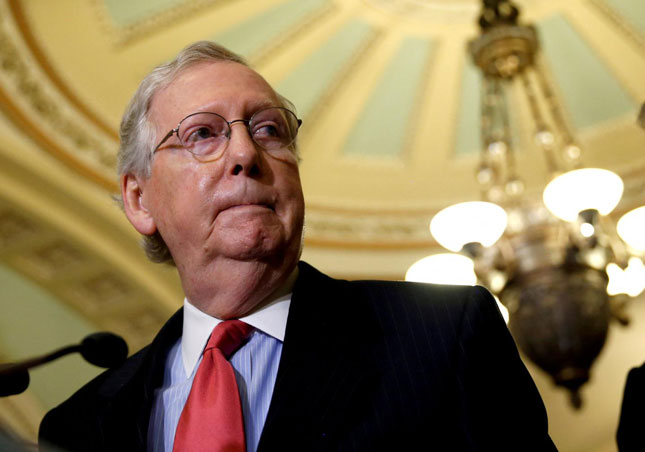 Thượng nghị sĩ Mitch McConnell có công trong việc giúp chính phủ Mỹ hoạt động trở lại sau 3 ngày đóng cửa. 						                   Ảnh: Reuters