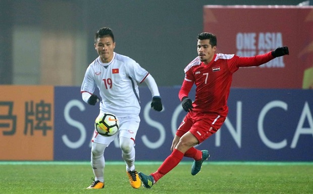 Nguyễn Quang Hai (left) is one of two Vietnamese predicted to shine after the AFC U23 tournament. — VNS Photo Tuấn Tú Read more at http://vietnamnews.vn/sports/421904/vietnamese-players-selected-as-asean-stars.html#EeVVYLk4Vexbmilh.99