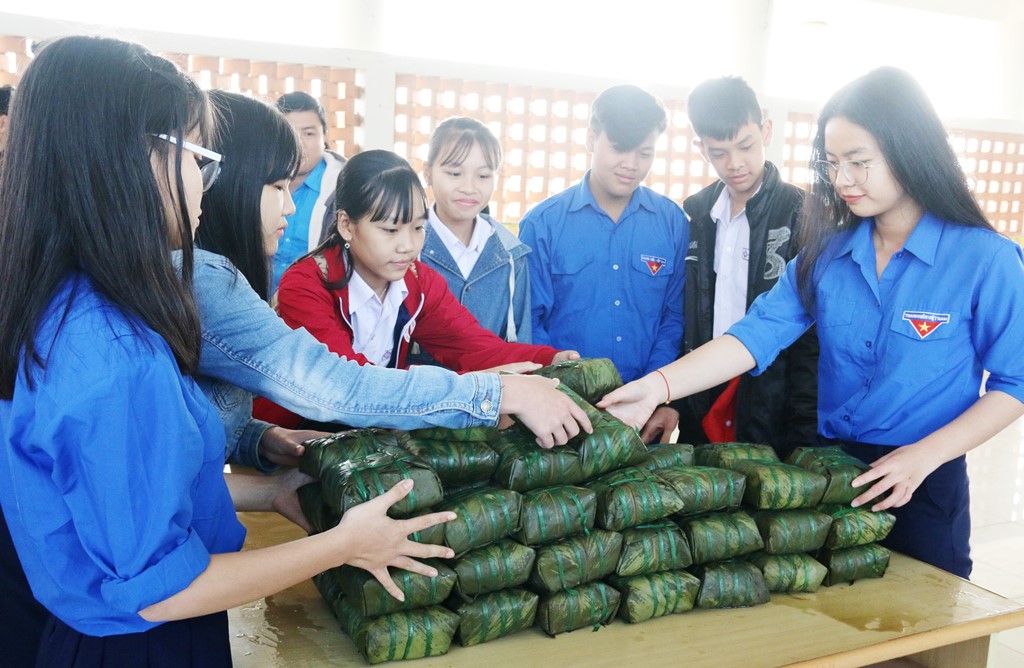 Gần 200 thanh, thiếu niên tham gia ngày hội 