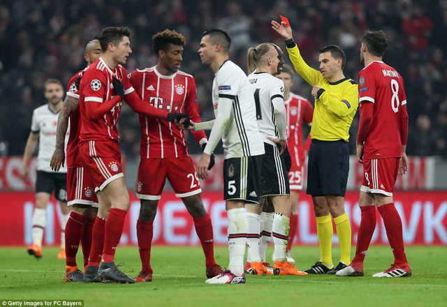 Đại thắng 5-0 Besiktas, Bayern Munich nắm chắc vé vào vòng tứ kết