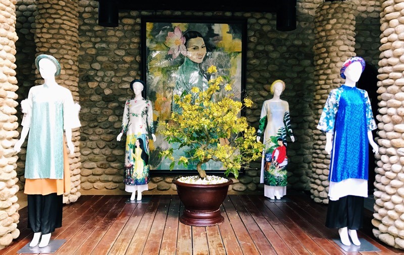 InterContinental Danang Sun Peninsula Resort tôn vinh vẻ đẹp áo dài Việt Nam
