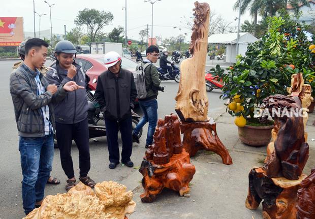   A stall selling wooden statues