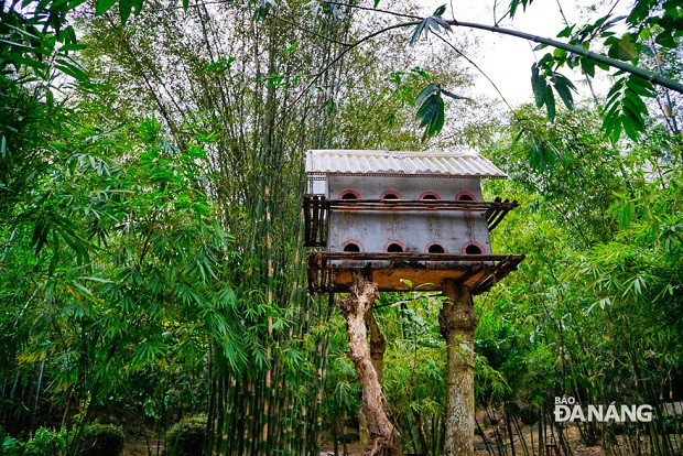    A pigeon coop