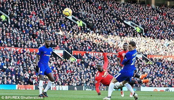 Lukaku có ngày thi đấu tốt. Ảnh: REX.