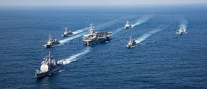 Đội hình nhóm tàu tấn công Carl Vinson. Ảnh: Naval Today.