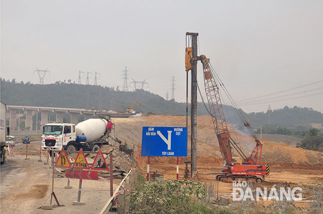 Dự án cao tốc La Sơn - Túy Loan tăng tốc về đích
