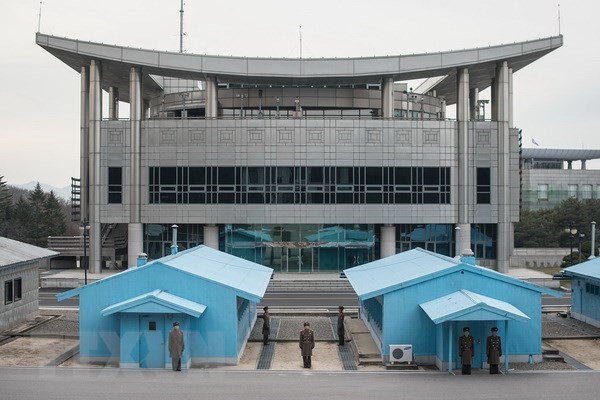 DPRK soldiers at the truce village of Panmunjom. (Source: AFP/VNA)