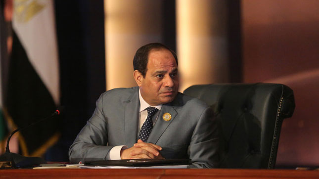 Ông Abdel Fattah al-Sisi sẽ dễ dàng giành chiến thắng trong cuộc bầu cử tổng thống. 					Ảnh: AP