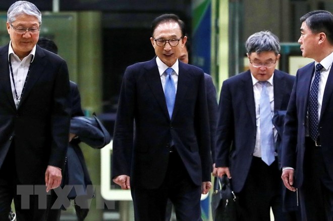 Cựu Tổng thống Hàn Quốc Lee Myung-bak bị buộc tội tham nhũng