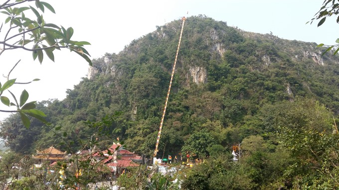 The annual Quán Thế Âm (Avalokitesvara Bodhisattva) Festival will be held on April 2-4 at the foot of the Kim Sơn Mountain – the largest of the Marble Mountains – in Đà Nẵng. — VNS Photo Công Thành Read more at http://vietnamnews.vn/life-style/425462/indian-band-to-play-da-nang-festival.html#YIduU7qyks5dlRcq.99
