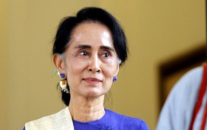 Năm 1985-1986, bà là học giả, Trung tâm Nghiên cứu Đông Nam Á, Đại học Kyoto; năm 1986-1987, học giả, Viện Nghiên cứu Cao cấp Ấn Độ, Simla.(Ảnh: EPA)