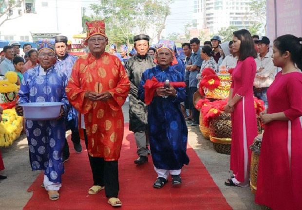 A traditional ritual at the Whale Temple carried out by senior local citizens