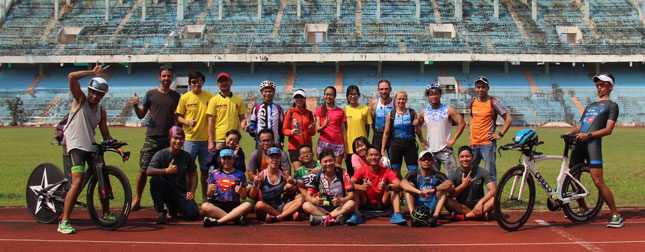 Với sự chuẩn bị rất tích cực, các VĐV Đà Nẵng hy vọng đạt kết quả khả quan tại cuộc thi Ironman 70.3 sắp khởi tranh tại Đà Nẵng.Ảnh: TUÂN VÕ
