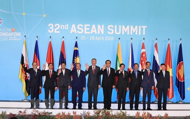 The 32nd summit of the Association of Southeast Asian Nations officially opens in Singapore on April 28. (Photo: VNA)