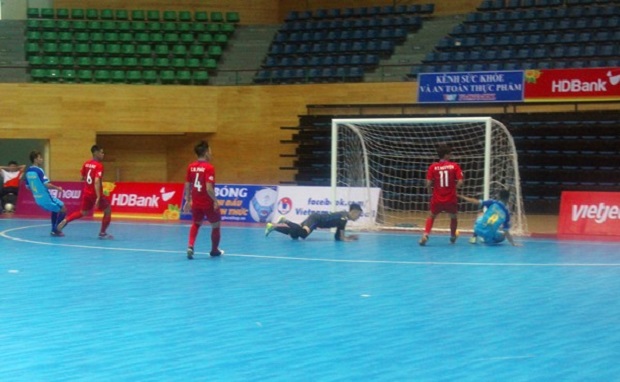 Vietfootball vs Tân Hiệp Hưng in the first match of the National Futsal HDBank Championship on 1 May. (Photo: vff.org.vn)