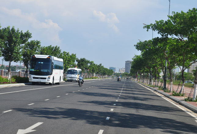 The section of Bach Dang running from the Rong (Dragon) to Tran Thi Ly bridges has been put into use