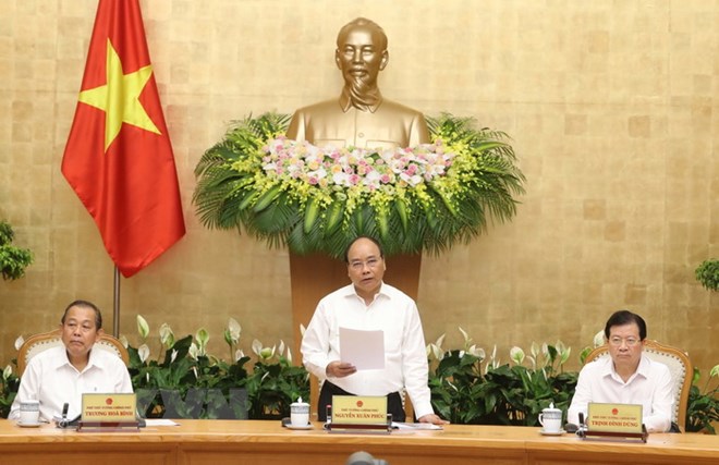Thủ tướng Nguyễn Xuân Phúc: Có một không khí thi đua để tăng trưởng