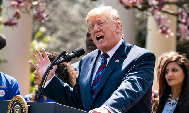 Tổng thống Donald Trump sẽ vấp phải sự phản đối của các thành viên G7 về chính sách thuế mới đối với sản phẩm nhôm và thép nhập khẩu. Ảnh: EPA