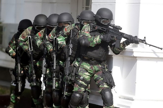 Indonesian police have arrested 10 terror suspects during the Eid al-Fitr holiday. (Photo: Straits Times)