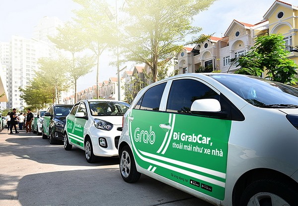 The Ministry of Transport has ordered GrabTaxi Việt Nam Co Ltd to halt a planned expansion; the company will only be permitted to grow within the five localities in their pilot programme.— Photo VIR Read more at http://vietnamnews.vn/society/450418/mot-rejects-grab-expansion-request.html#l81ZuJh0DFA9VUZV.99