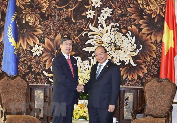Thủ tướng Nguyễn Xuân Phúc tiếp Chủ tịch ADB Takehiko Nakao. (Ảnh: Thống Nhất/TTXVN)