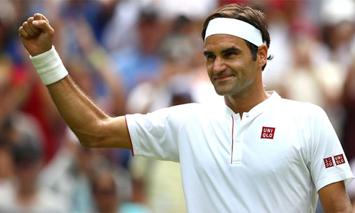 Federer thắng liền 35 điểm giao bóng, vào vòng ba Wimbledon